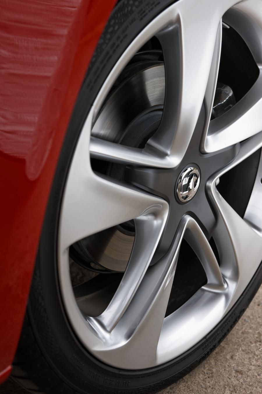  Vauxhall Astra GTC 2012 года  (фото 13 из 62)